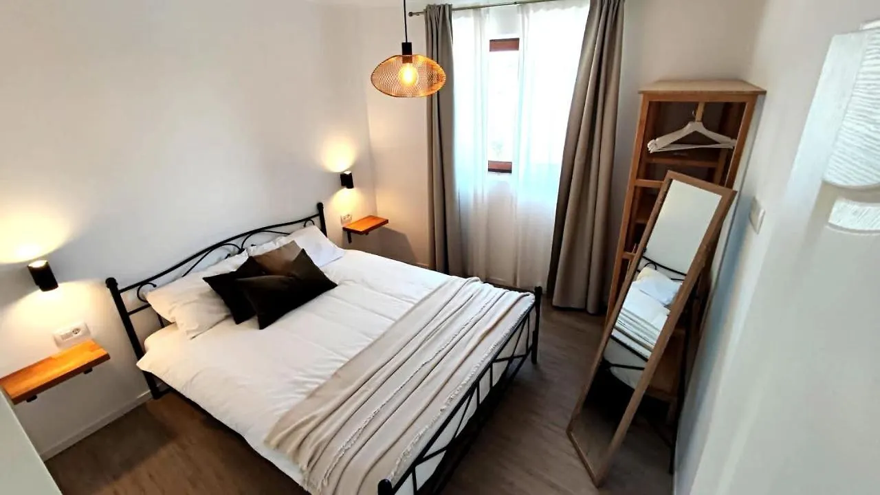 Vakantiehuis Luxury Stone House In A Nature Park Sali
